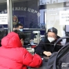 北大清华本科生落户引争议，网友：一张毕业证书 看不出谁是人才