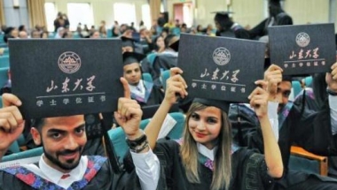 留学生在华待遇惹争议，生活一片混乱，奖学金却是我国学生好几倍